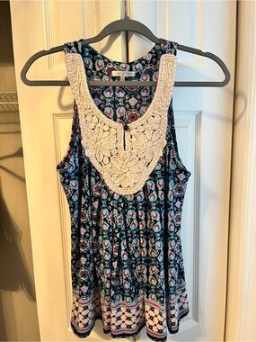 Sleeveless Navy Floral Tank with Cream Flower Crochet